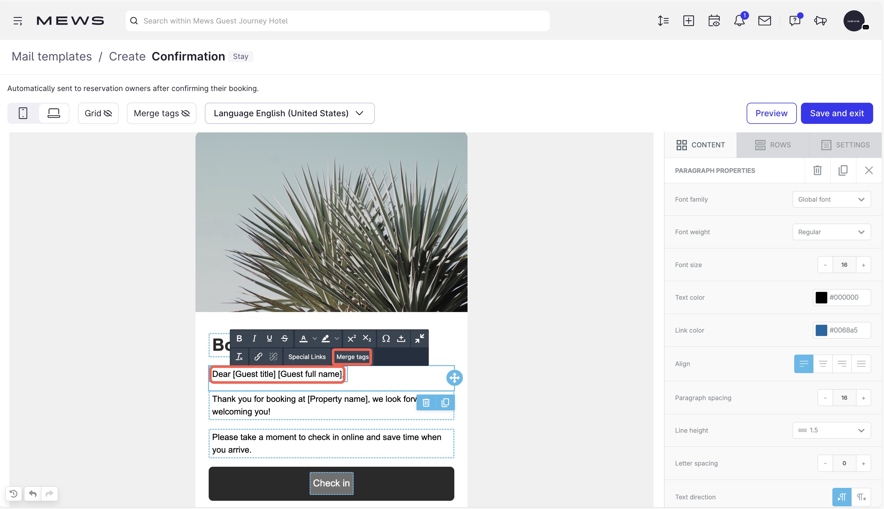 Affiche le brouillon d'un modèle d'e-mail avec un cadre rouge autour de la première ligne de texte. La barre d'outils comporte un bouton "Merge tags" qui est mis en évidence par une boîte rouge.